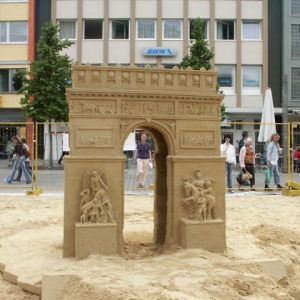 Triumpfbogen aus Sand