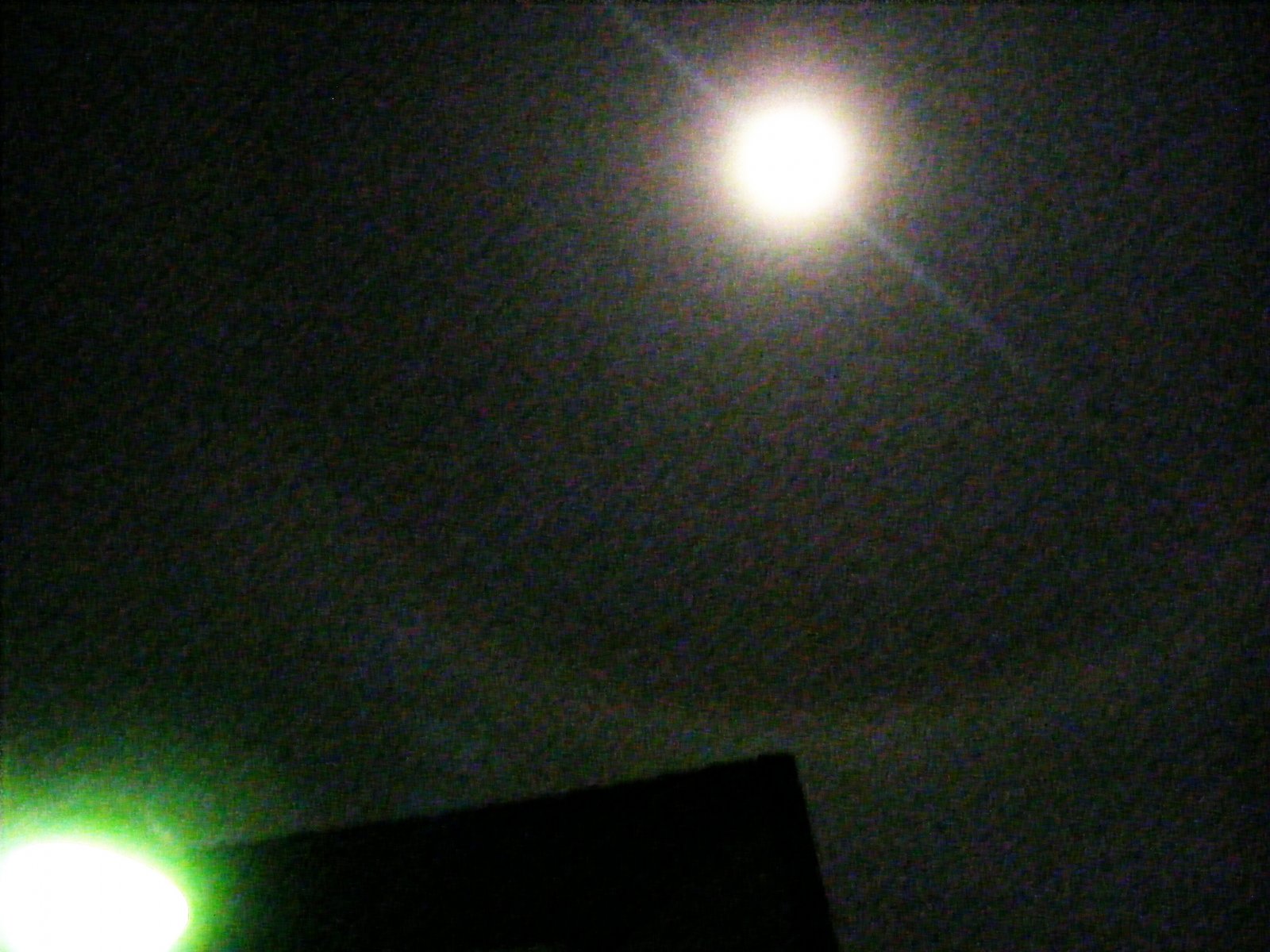 Mond mit Haloring 24.11.18  0:26 Uhr
