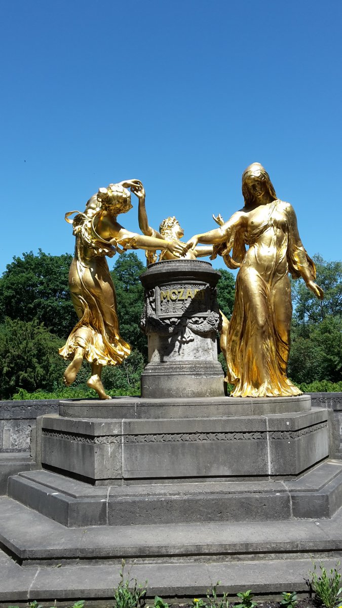 Mozartbrunnen