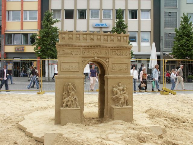 Triumpfbogen aus Sand